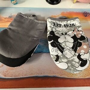 Mickey & Minnie EST. 1928 Oven Mitts